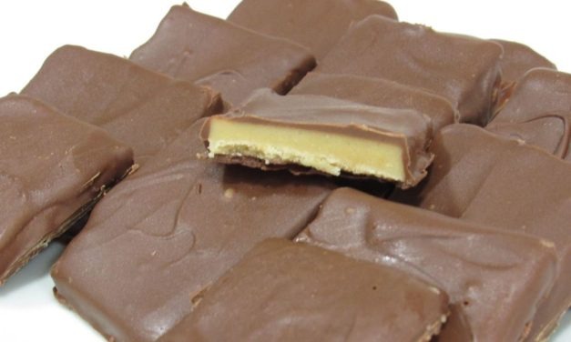 حلاوة الطحين بالشوكولاتة من اطيب الحلويات بدون فرن و بمكونات بسيطة